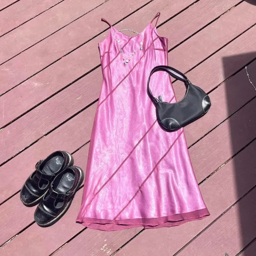 Pink Dress - Picture 1 of 1